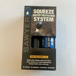 Sawyer Squeeze Water Filtration System NEW Camping Hiking Backpacking